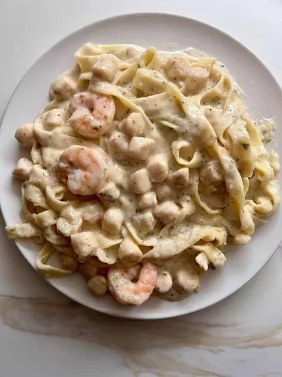 Shrimp & Scallop Alfredo