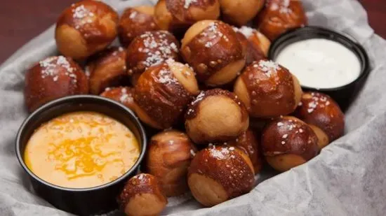 PRETZEL BITES