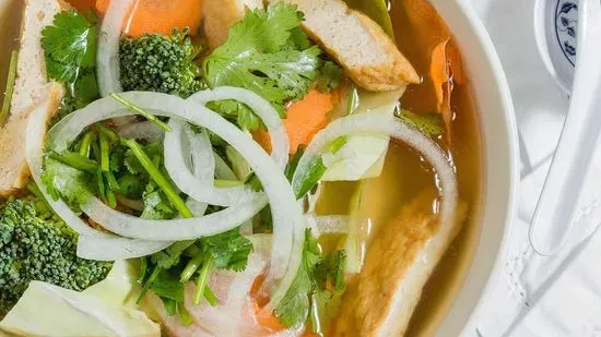 Pho with Tofu and Mixed Vegetables ( vegetarian Broth )(Phở đậu Hủ Rau Trộn)