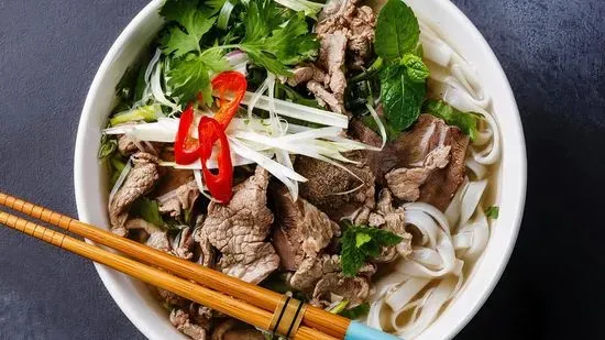 30. Pho with Special Combination of Beef (Phở đặc Biệt)