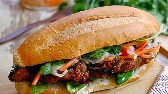 107. BBQ Chicken Sandwich (Bánh Mì Gà Nướng)