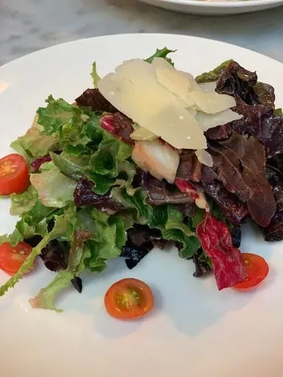 Mixed baby lettuces