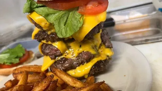 Cheeseburger Basket