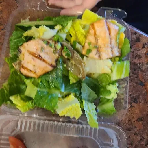 Grilled Salmon Salad