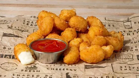 LARGE FRIED CHEESE CURDS