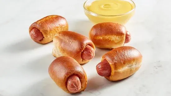 Kids Auntie Anne’s Mini Pretzel Dogs