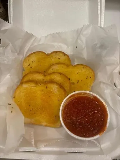 Garlic Bread (4 Pcs With Sauce)