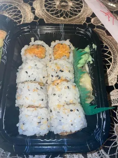 R24. Spicy Salmon Roll