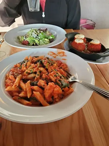 Salmon Santorini