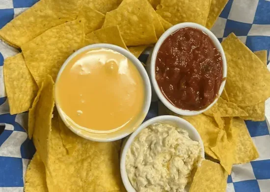 Fresh Tortilla Chips & Dip