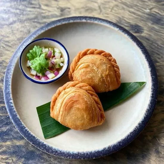 Thai Curry Puffs