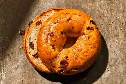 Cinnamon Swirl & Raisin Bagel