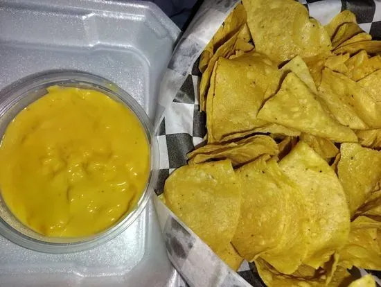 Chips & Queso