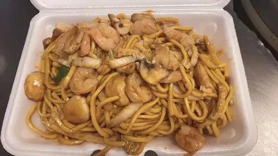 Shrimp Lo Mein 虾捞面