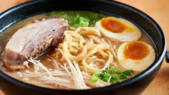 Roast Pork Ramen Soup(Miso Base) 叉烧拉面