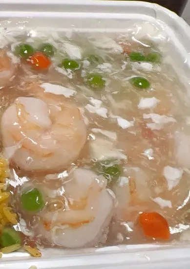 C30. Shrimp with Lobster Sauce (晚) 虾龙湖