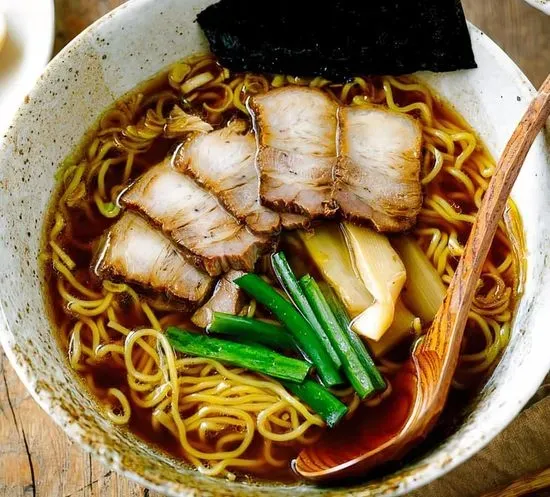 Japanese Beef Shoyo Ramen 日本牛肉拉面