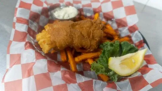 Lunch King's River Fish & Sweet Potato Fries