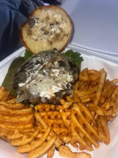 The Not-So-Ordinary Mushroom-Swiss Burger