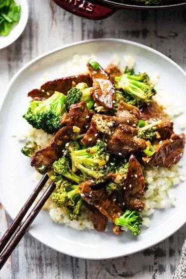 C10. Beef With Broccoli C10.芥兰牛 (晚)