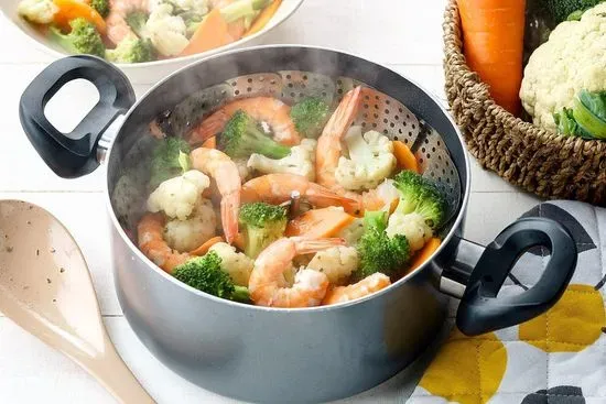 H6. Steamed Shrimp With Mixed Vegetables 水煮什菜虾