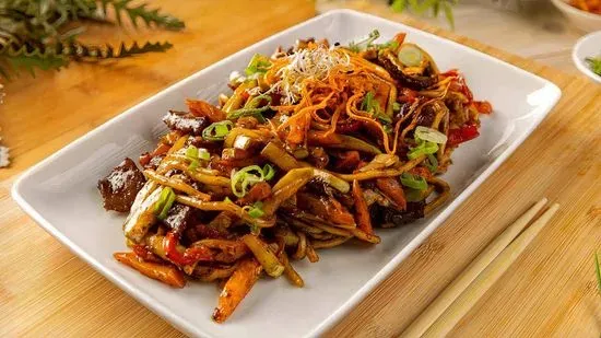 26. Roast Pork Chow Mein 叉烧炒面