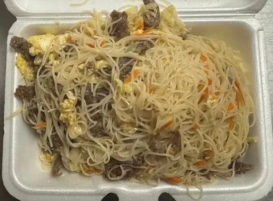 46. Beef Chow Mei Fun 牛炒米粉