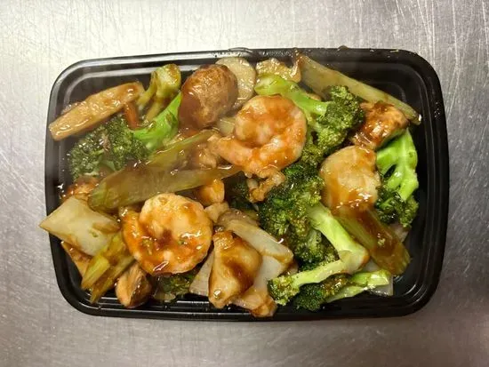 78. Shrimp with Mixed Vegetables 素菜虾