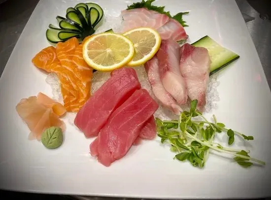 Sashimi Combination 12 Pieces