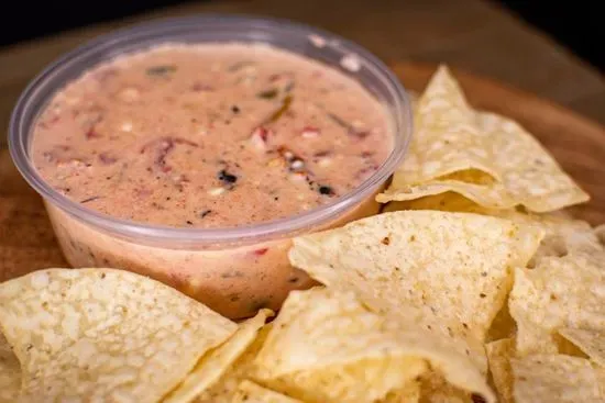 Queso & Chips