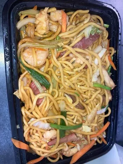 707. Subgum Lo Mein