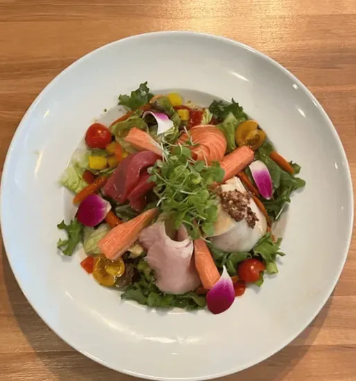 Sashimi Salad