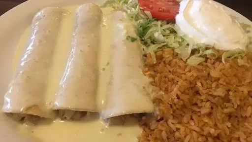 Lunch Krabmeat Enchiladas