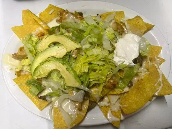 Traditional Nachos