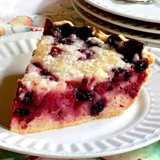 Raspberry Sour Cream Pie