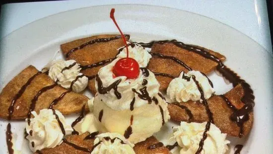 Sopapilla & Ice Cream