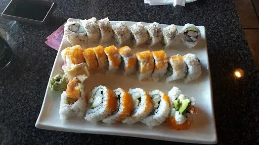 Yellowtail Roll