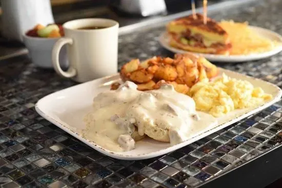 BISCUITS & GRAVY