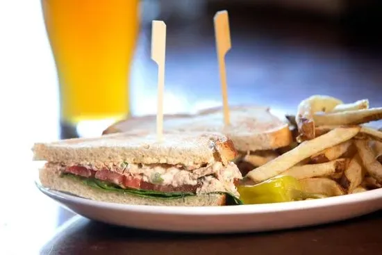 Dilly Tuna Salad Sandwich - Whole