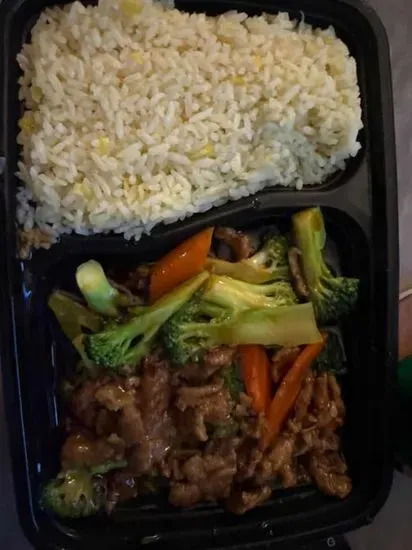 P12. Beef with Broccoli