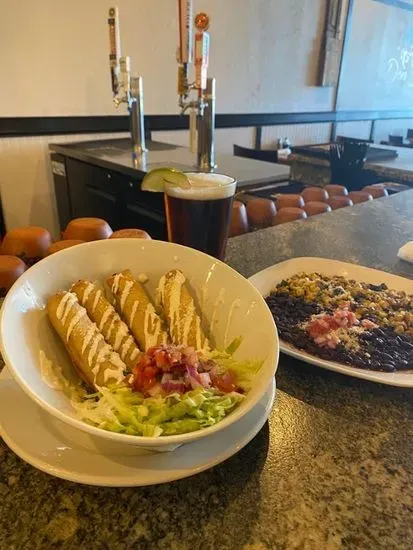 CHICKEN FLAUTAS