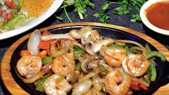 Fajitas Clásicas de Camarones / Classic Shrimp Fajitas