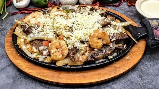 Bistec y Camarones Fundidos / Molten Steak & Shrimp