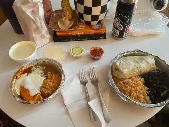 Kids shredded chicken burrito rice and beans 