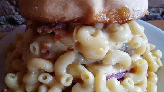 MAC N CHEESE BURGER