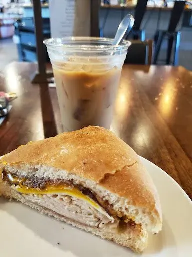 Deluxe Breakfast Sandwich