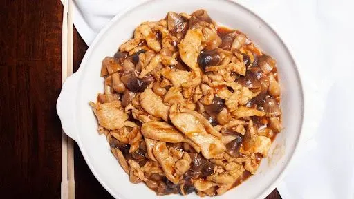 Tow Goo Chicken