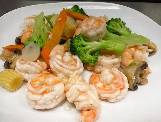 Steamed Shrimp with Mixed Vegetable / 水煮杂菜虾