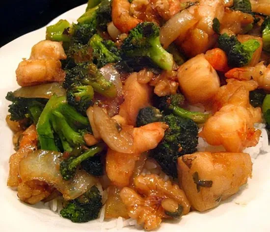 Scallops with Broccoli / 干贝芥蓝