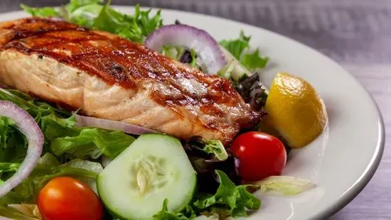 Grilled Salmon Salad